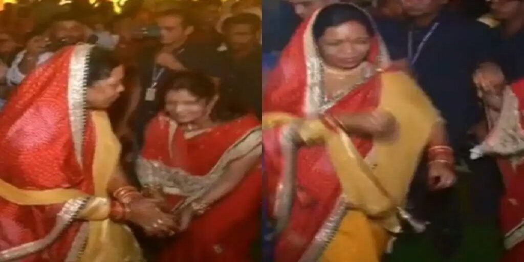 CG NEWS : गरबा महोत्सव में शामिल हुईं CM विष्णुदेव की पत्नी कौशल्या साय, महिलाओं संग जमकर थिरकीं