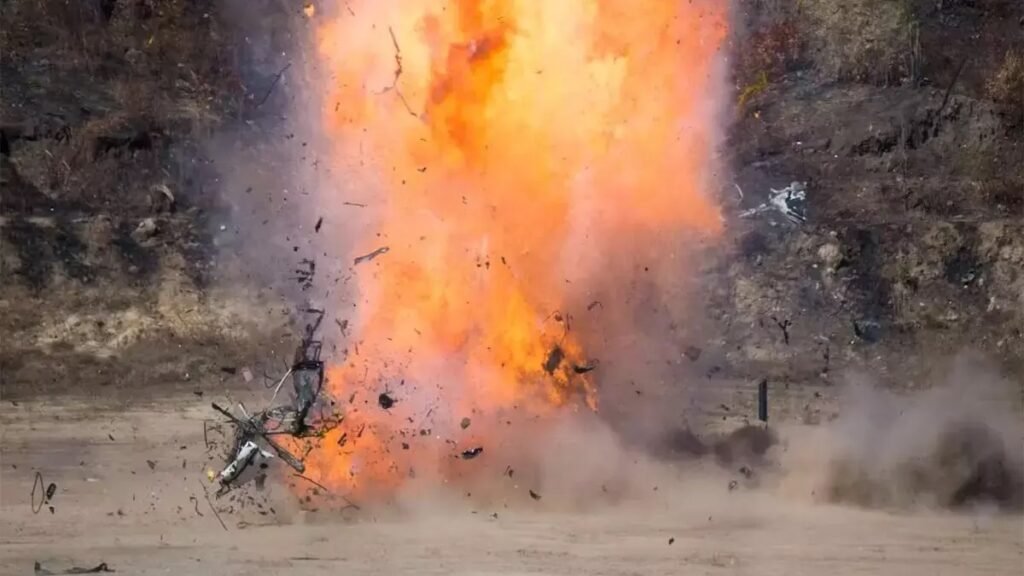 IED Blast in CG : CRPF इंस्पेक्टर और आरक्षक IED विस्फोट में घायल, रायपुर रेफर