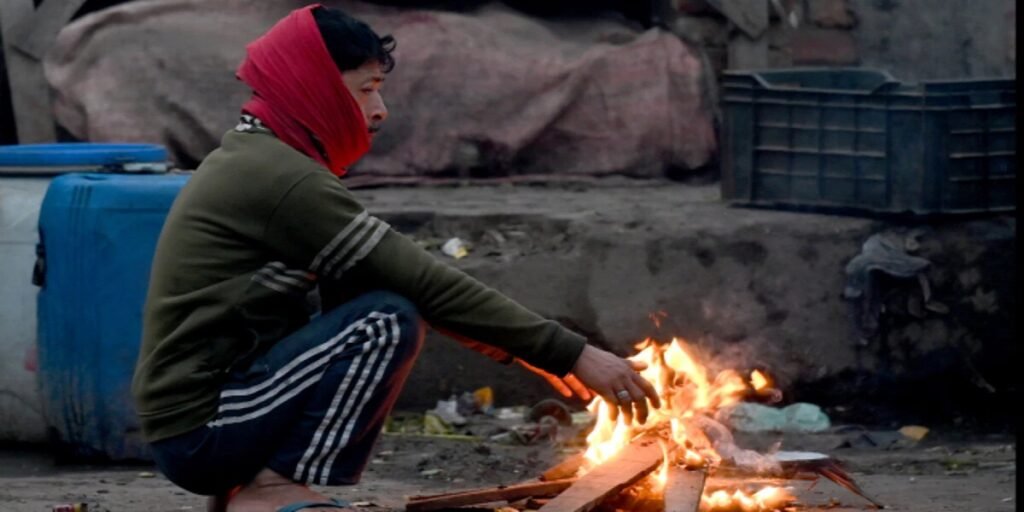 CG Weather Forecast: प्रदेश के इन हिस्सों में तापमान में भारी गिरावट, शीतलहर की चेतावनी