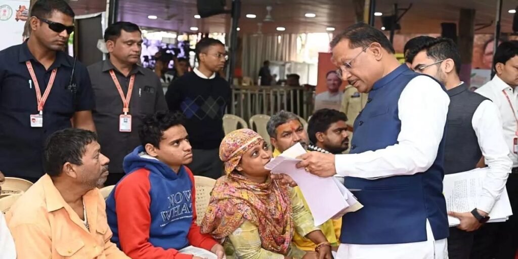 CM Jandarshan : सीएम साय ने सुनी जनता की समस्याएं, दिए त्वरित समाधान के निर्देश